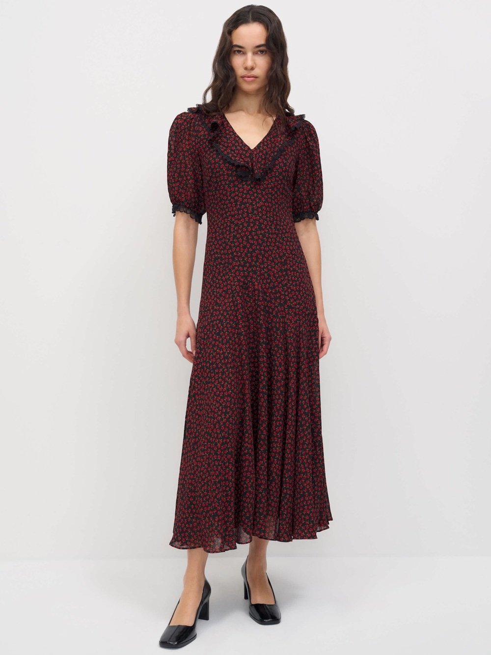 NWT Reformation Evra Black and Red Floral Midi Dress